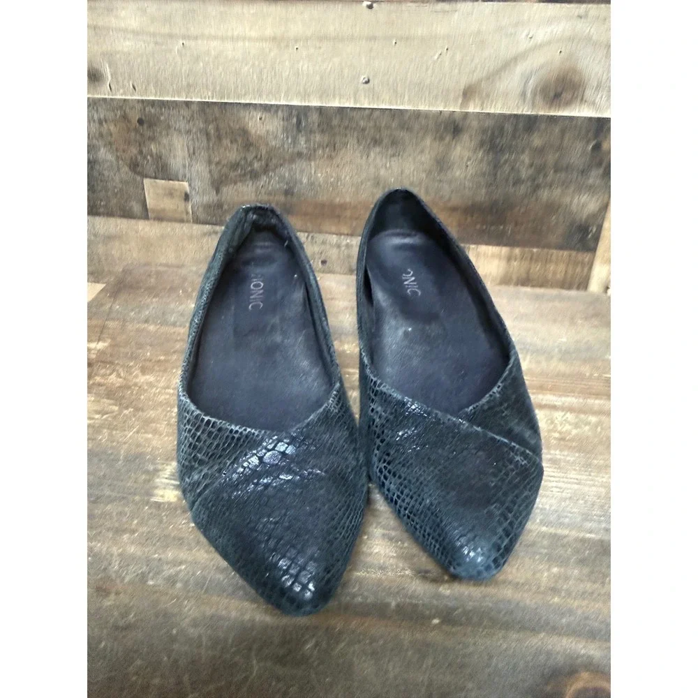 Vionic Caballo Black Snakeskin Embossed Leather Pointed Toe Flats 359CABALLO 6.5